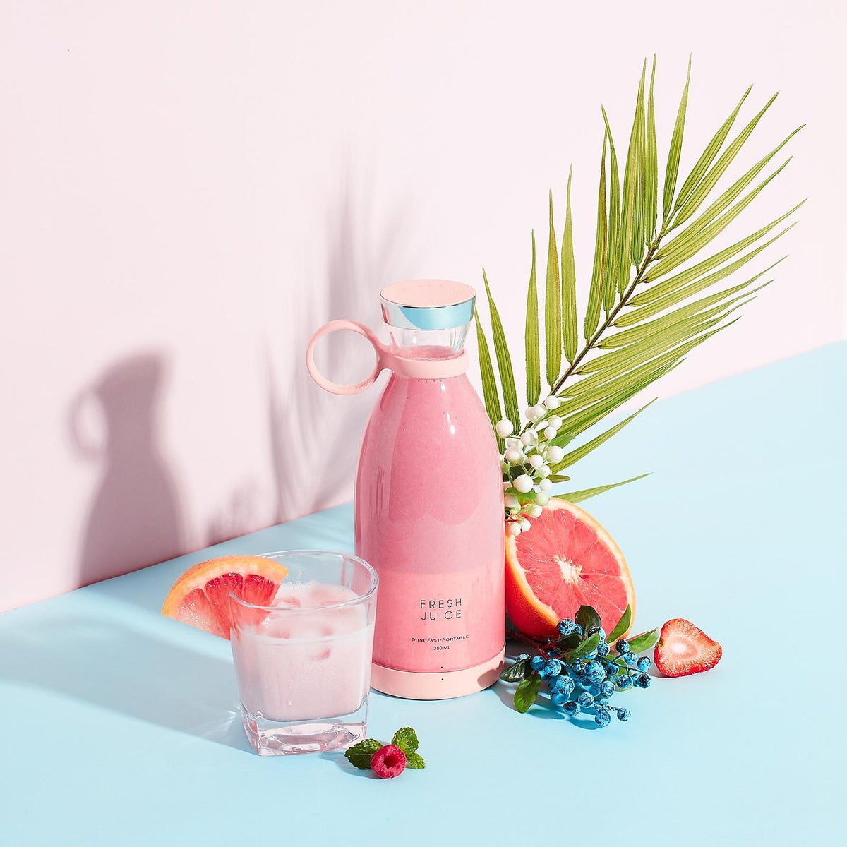 Portable Blender Bottle - USB Rechargeable Personal Smoothie Maker